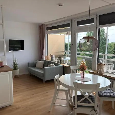 Kleiner Sonnenschein Ostsee * Grossenbrode